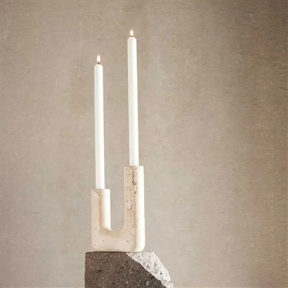MUUBS Minerva  2 stk. travertin Lysestager - Vejledende udsalgspris 1098,- 