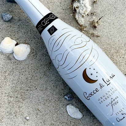 Sommergave med Alkoholfri Spumante, Macarons og Italienske Chokolademandler