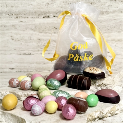 Påskpåse med 4 stora Danska handgjorda påskägg och 200 gram lyxig påskblandning