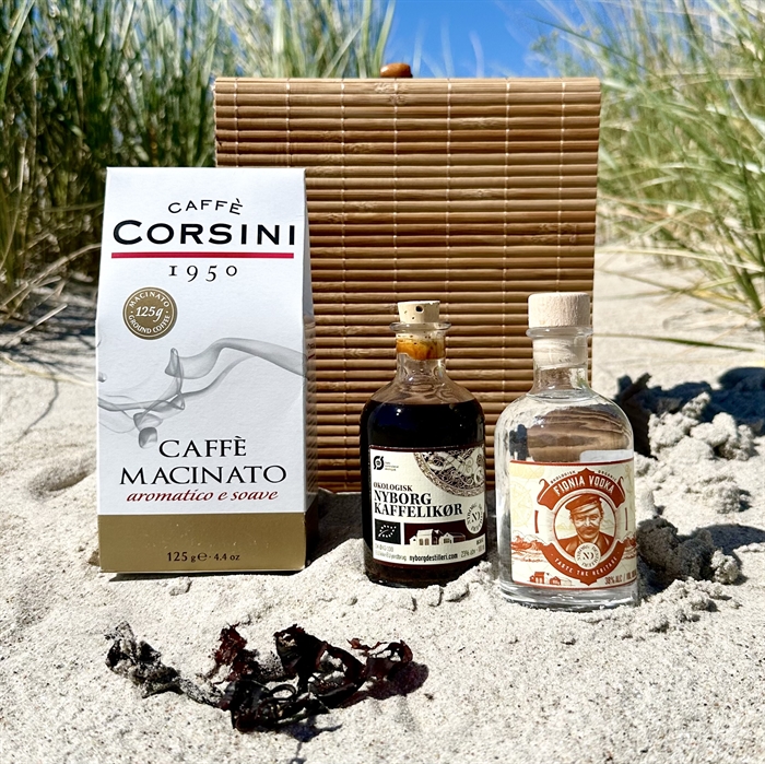 Smuk Bambusæske med Espresso Martini Cocktail - klar til Sommerhygge!