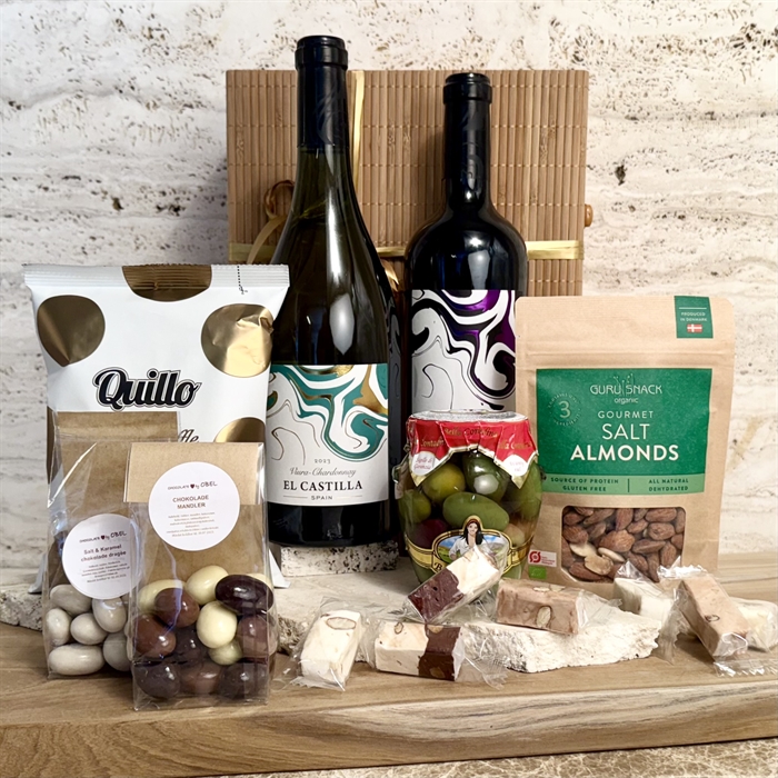 Bambulåda med Tapas kit spansk röd & vitvin och delikatesser