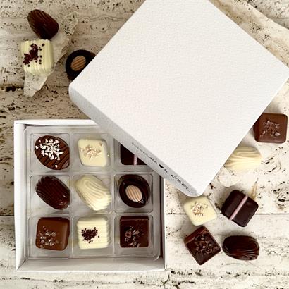 18 stk. Belgisk Gourmet Dessertchokolade i Læderlook Æske - ca. 250 gram