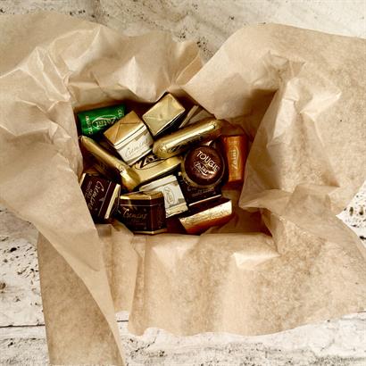 Italiensk chokolade passion i præget hvid æske – 160 gram