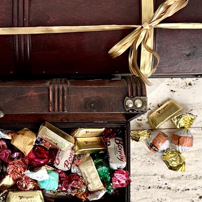 Skattekiste fyldt med 750 gram luksus chokoladeblanding