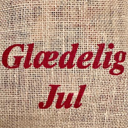 Alkoholfri Dansk juleøl og snacks – Pakket i juesæk