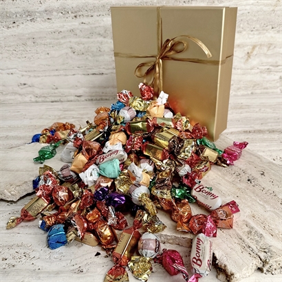 Luksus chokoladeblanding 1400 gram i guldæske