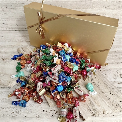 Luksus chokoladeblanding 2000 gram i guldæske