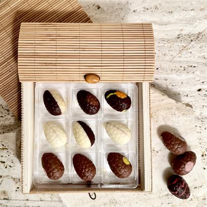 Bambulåda med 9 Belgiska Gourmet Påskägg 115 gram