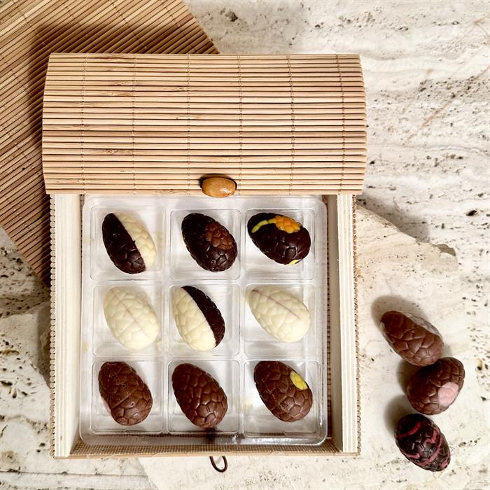 Bambulåda med 9 Belgiska Gourmet Påskägg 115 gram