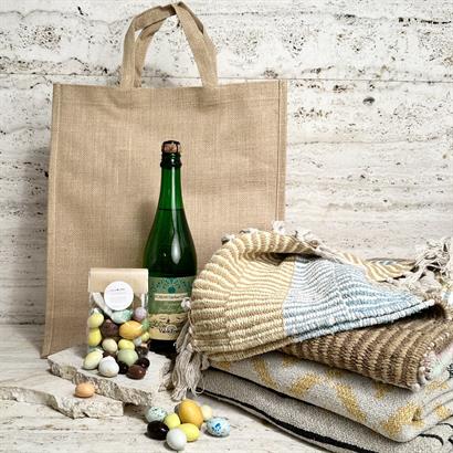 Återvinning & påskmys med Bloomingvale Plaid, alkoholfri cider och Lyxig Påskblandning
