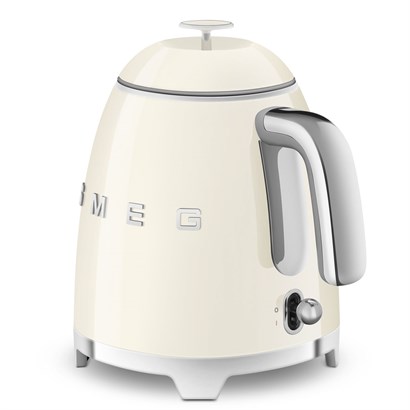SMEG Elkedel 0,8 L. Italiensk topkvalitet - 5 farver - Vejledende udsalgspris 1199,- 