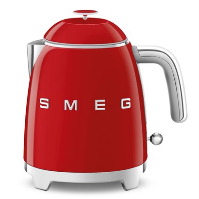 SMEG Elkedel 0,8 L. Italiensk topkvalitet - 5 farver - Vejledende udsalgspris 1199,- 
